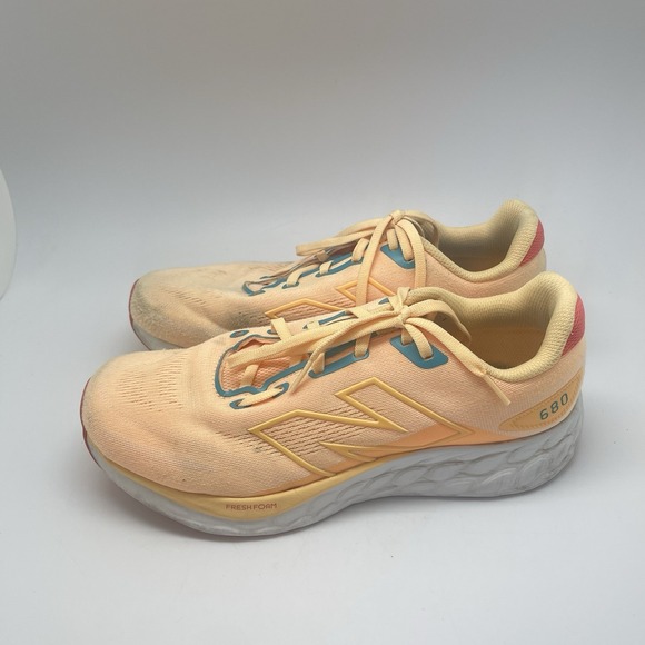 New Balance Sneakers Mens 9.5 W 11 Unisex FF 680 V8 W680LL8 Yellow Running Shoes - Picture 3 of 11